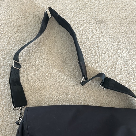 Baby Armour UA exclusive diaper bag - Picture 3 of 10